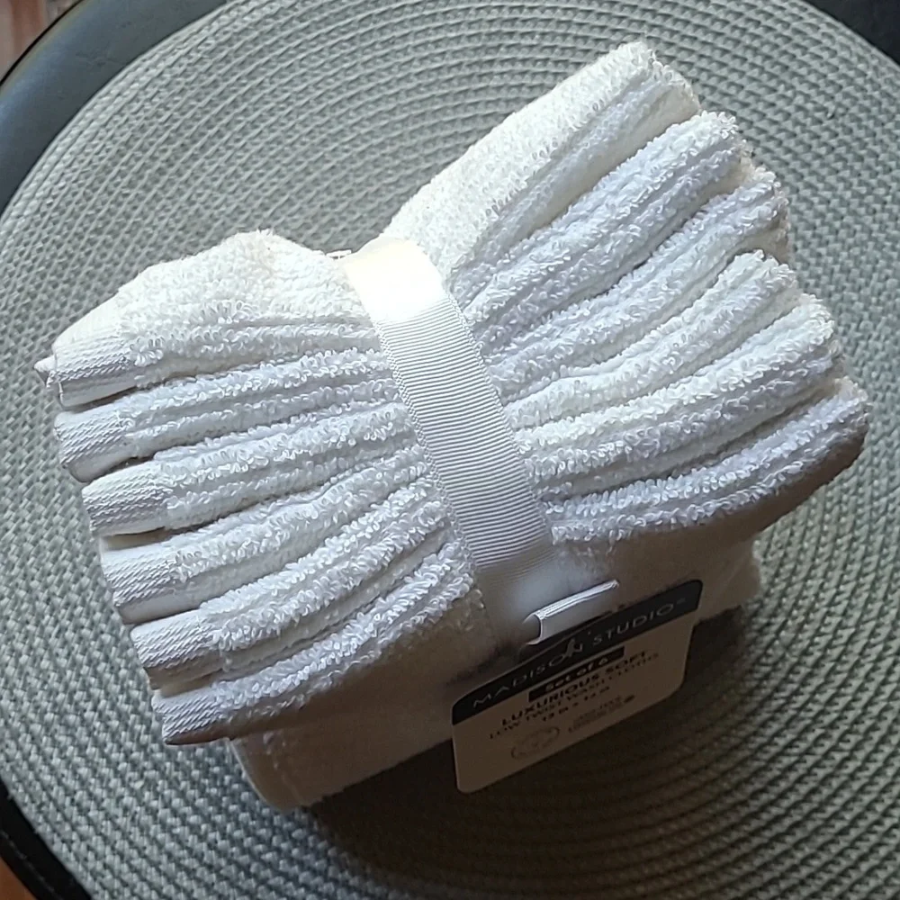 Madison Studio Wash Cloths